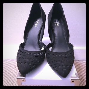Size 9 Mossimo black, pointy toe, cutout heels.